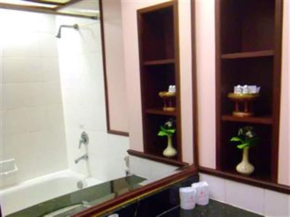 Mayflower Grande Hotel بيتسانولوك المظهر الخارجي الصورة