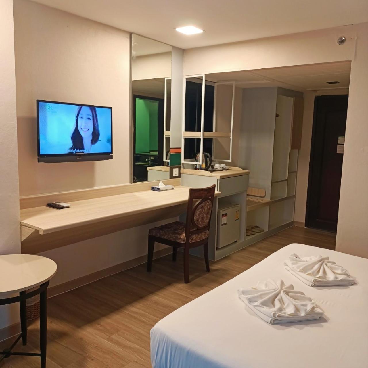Mayflower Grande Hotel بيتسانولوك المظهر الخارجي الصورة