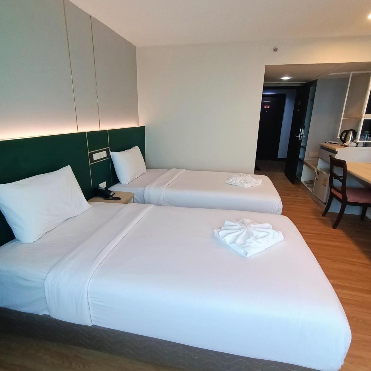 Mayflower Grande Hotel بيتسانولوك المظهر الخارجي الصورة
