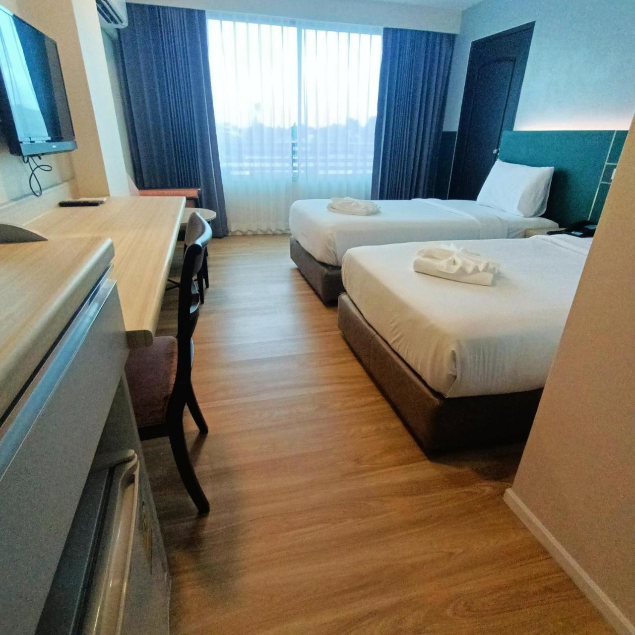 Mayflower Grande Hotel بيتسانولوك المظهر الخارجي الصورة