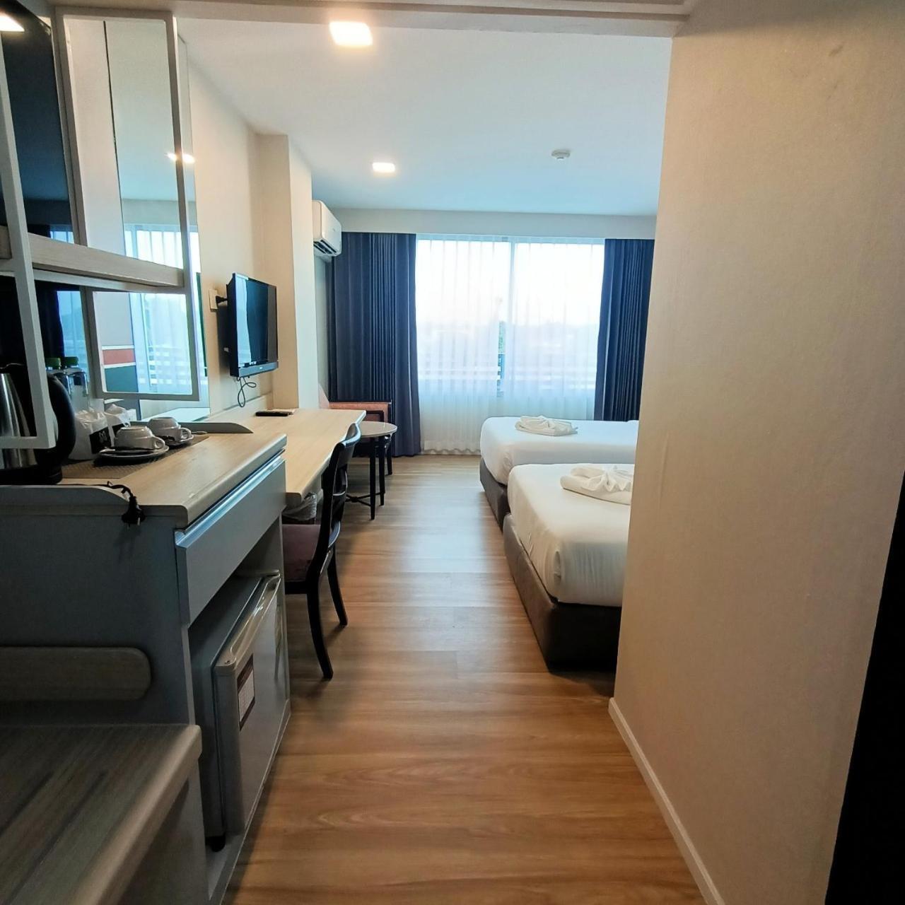 Mayflower Grande Hotel بيتسانولوك المظهر الخارجي الصورة