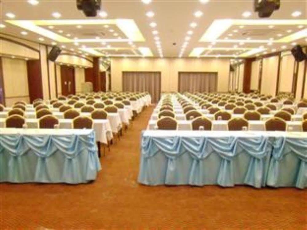 Mayflower Grande Hotel بيتسانولوك المظهر الخارجي الصورة
